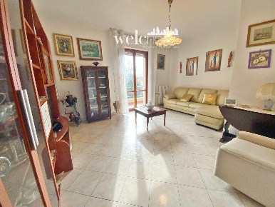 Foto Appartamento a Prato Castelnuovo di 118 m² con 5 locali in vendita