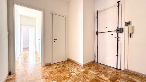 Foto Appartamento a Massa Centro di 73 m² con 4 locali in vendita