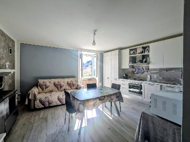 Foto Appartamento a Camporgiano Vitoio di 120 m² con 5 locali in vendita