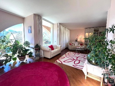 Foto Villa unifamiliare a Cerreto Guidi Bassa di 390 m² con 8 locali