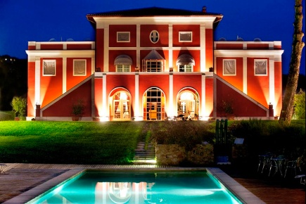 Foto Hotel a Grosseto Stazione - Via Roma di 3600 m² con 50 locali