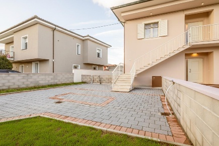 Foto Appartamento a Bientina Centro di 135 m² con 4 locali in vendita