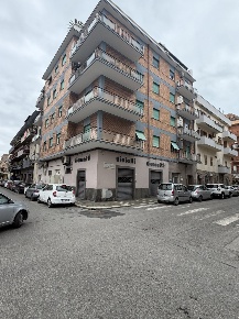 Foto Locale commerciale in via vittorio veneto, Nettuno Centro di 70 m²