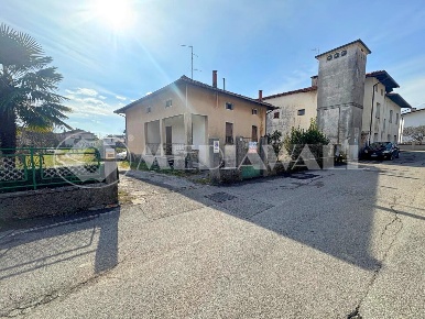 Foto Villa singola in Via Monte Fara 5, Maniago Centro di 120 m² in vendita
