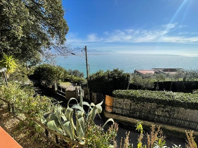 Foto Appartamento in Strada Punta Bianca 2, Ameglia di 62 m² con 3 locali