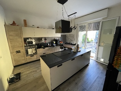 Foto Appartamento in Via Achille Grandi, Modena Sacca - Stazione di 184 m²