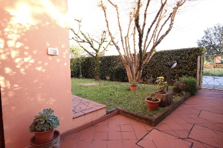 Foto Villa a schiera in Via dei Malfatti 20, Lucca Sant'Alessio - Carignano