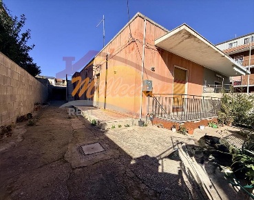 Foto Casa indipendente in Via Luigi Maria Monti, Siracusa Pizzuta di 128 m²