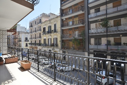 Foto Appartamento in Via calefati 241, Bari Murat di 160 m² con 4 locali