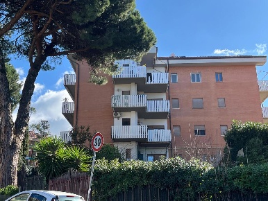 Foto Appartamento in degli Scozzesi, Marino Centro di 50 m² con 2 locali
