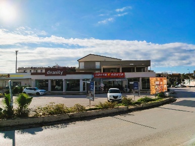 Foto Magazzino in Viale Cannatello 3, Agrigento di 252 m² con 4 locali