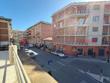 Foto Attività commerciale in Via alessandro specchi 2, Siracusa di 289 m²