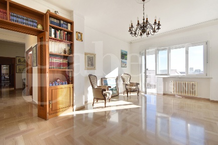 Foto Appartamento in Via Luigi Anelli 2, Vasto di 140 m² con 4 locali