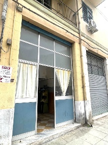 Foto Laboratorio in Via Salvatore Salamone Marino 26/A, Palermo di 22 m²