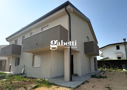 Foto Casa indipendente a Bovolenta di 180 m² con 5 locali in vendita