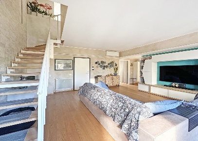 Foto Attico in Via Morandi 1, Buccinasco Romano Banco di 180 m² in vendita