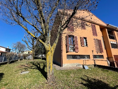 Foto Appartamento in Via aldo moro 38, Cassinetta di Lugagnano di 108 m²