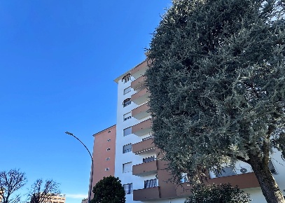 Foto Appartamento in Via Montello 5, Corsico di 100 m² con 3 locali