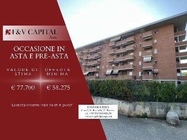 Foto Appartamento in Via Cavour, Piossasco di 84 m² con 3 locali in vendita