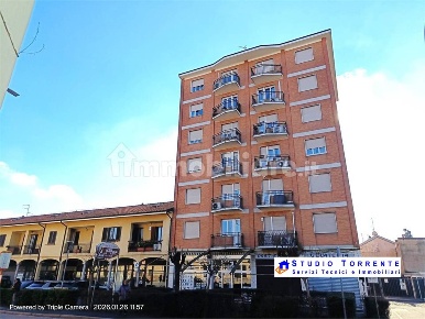 Foto Appartamento in Via Sauro, Cormano di 100 m² con 3 locali in vendita