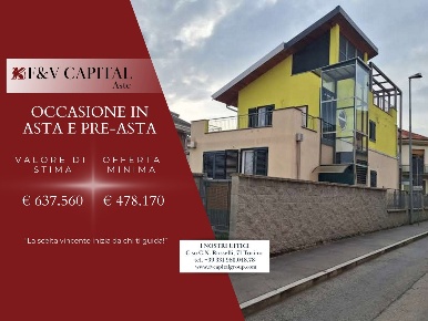 Foto Villa unifamiliare in Via Fratelli Bandiera, Grugliasco Centro