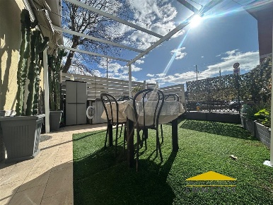 Foto Casa indipendente a Massa Centro di 50 m² con 2 locali in vendita