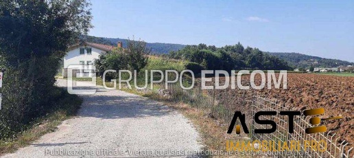 Foto Terreno in Via IV NOVEMBRE, Altavilla Vicentina Centro di 1932 m²