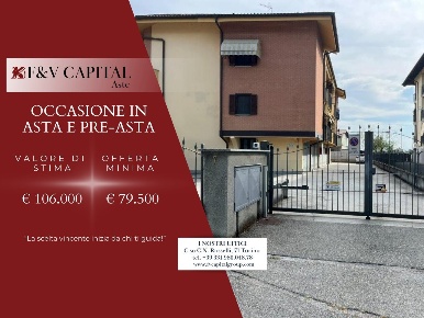 Foto Appartamento in Via Nino Costa, Airasca Centro di 90 m² con 3 locali