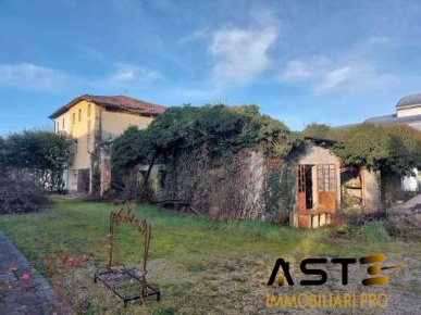 Foto Appartamento in Via Dante Alighieri, Loria Loria Bessica di 261 m²