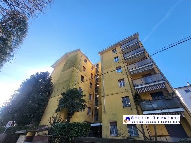 Foto Appartamento in via oberdan, Meda di 120 m² con 3 locali in vendita