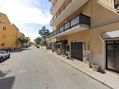 Foto Locale commerciale in Via Torrazzo 134, Catanzaro Catanzaro Lido