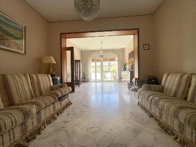 Foto Appartamento a Sant'Agata li Battiati di 150 m² con 5 locali