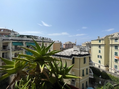 Foto Appartamento in Viale Ammiraglio Giorgio Des Geneys 4, Genova Quarto