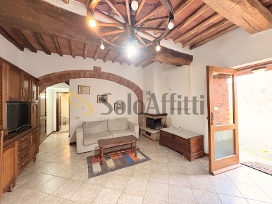 Foto Appartamento in Strada di Montechiaro, Siena di 47 m² con 2 locali
