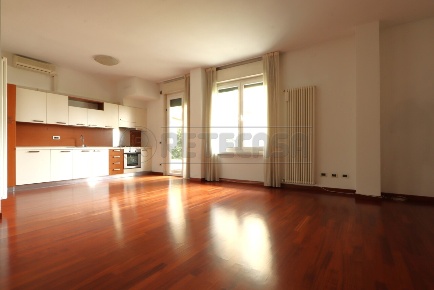 Foto Appartamento in Via Battaglione Monte Berico 15, Vicenza di 125 m²