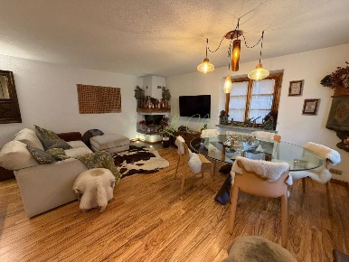 Foto Appartamento a Courmayeur Centro di 92 m² con 3 locali in vendita