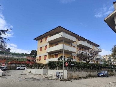 Foto Appartamento in Via Mazzini 7, Acquaviva Picena di 130 m² con 5 locali