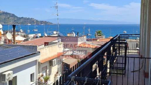Foto Appartamento in Casarsa, Giardini-Naxos Centro di 75 m² con 5 locali