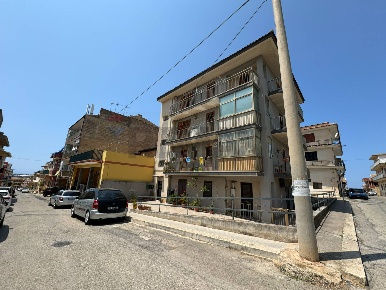Foto Appartamento a Santa Croce Camerina Centro di 95 m² con 5 locali
