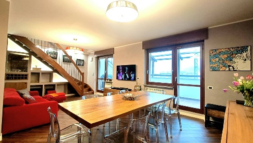 Foto Attico in Via Bassano, Torino Santa Rita di 117 m² con 6 locali