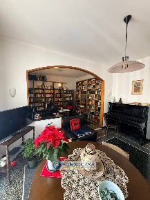 Foto Appartamento in via Buscaglia 7, Savona Centro Storico di 100 m²