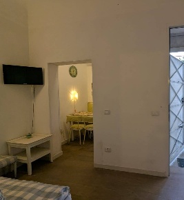 Foto Appartamento in Via Crispi 72, Taranto Borgo di 31 m² con 2 locali