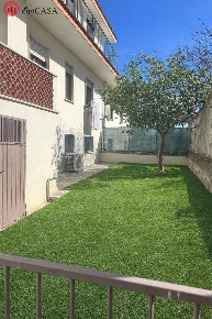 Foto Villa unifamiliare in via filippo cugiani, Fiumicino di 375 m²