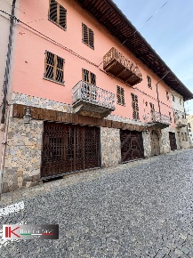 Foto Appartamento in piazza VII martiri 5, Candia Canavese di 250 m²