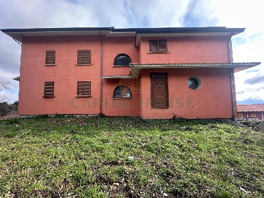 Foto Appartamento in Via Pastena, Ospedaletto d'Alpinolo di 180 m²