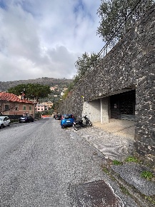 Foto Posti auto in VIA E. FIGARI, Camogli Boschetto di 14 m² con 1 locali