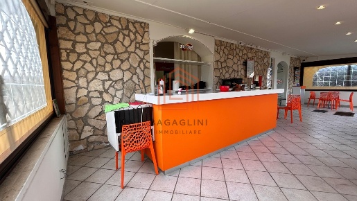 Foto Locale commerciale in Via Piave 49, Latina Quartiere Europa di 182 m²