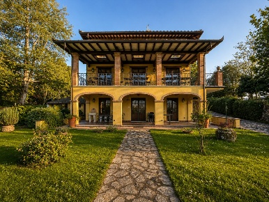 Foto Villa unifamiliare in Via Misciano, Camaiore Camaiore Paese di 350 m²