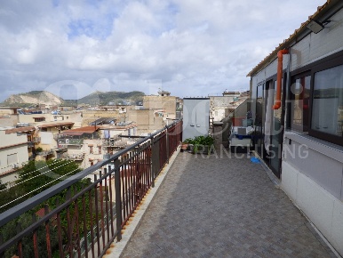 Foto Appartamento in Via Ugo La Malfa 71, Bagheria Centro di 75 m²