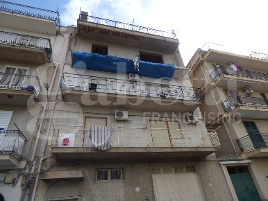 Foto Appartamento in Via Ugo La Malfa 71, Bagheria Centro di 75 m²